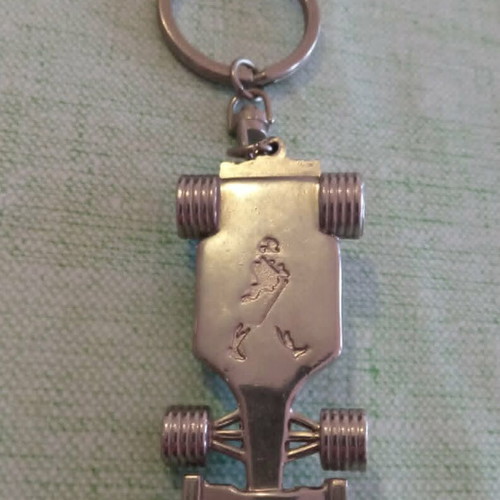 Johnnie Walker Formula 1 Edition metal keychain like new