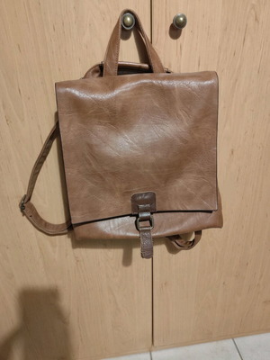 Backpack and shoulder bag 2 in 1 like new, brown