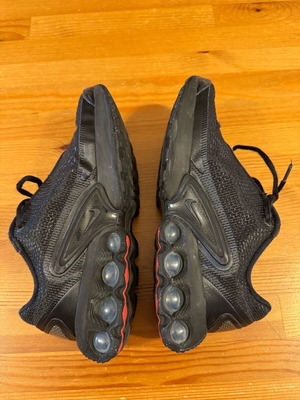 Nike Air Max Dn αθλητικά παπούτσια μέγεθος 38,5 μεταχειρισμένα, μαύρα
