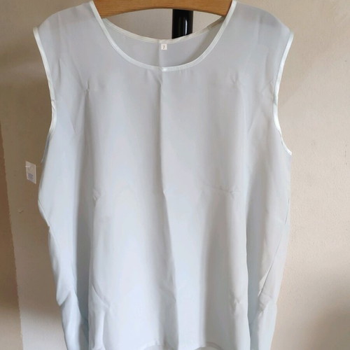 White sleeveless top Eroica new with tags, size 7