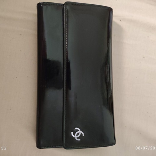 Chanel long patent leather wallet vintage condition with dust bag