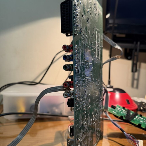 Vestel 17MB24H-3 main board like new with extras