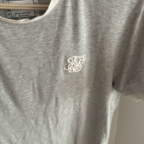 Sik Silk men's t-shirt small grey in excellent condition