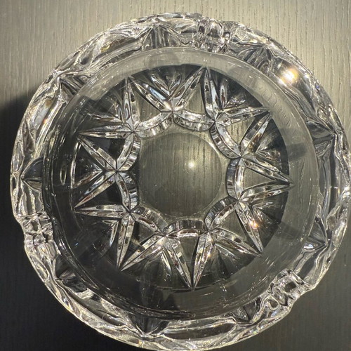 Crystal ashtray classic design like new condition
