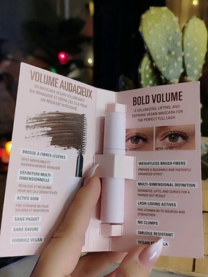 Volume Mascara Kylie Cosmetic new