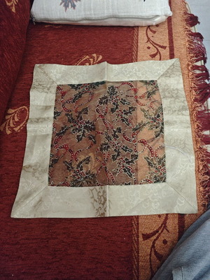 Christmas small tablecloth like new