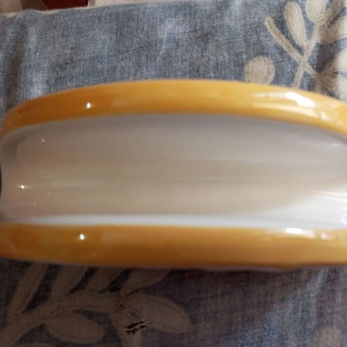 Glass Easter napkin holder like new