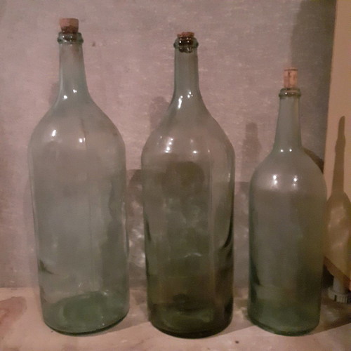 Wine bottles used, pack of 3 pieces