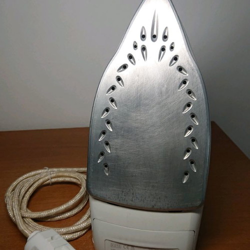 Philips GC1905 iron used with steam function