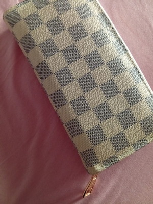 White-beige wallet new, unused