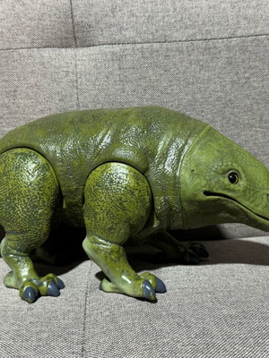 Star Wars Galaxy Edge Dewback used, Disney Store London dinosaur