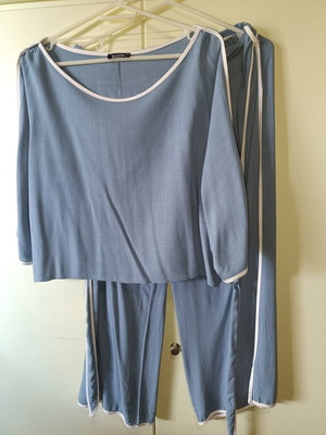 Viscose set in blue, like new