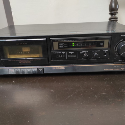 Κασετόφωνο Stereo AIWA AD-F300 μεταχειρισμένο, χρειάζεται service στους ιμάντες