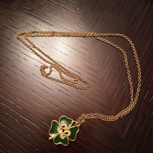 Four-Leaf Clover Necklace New, Green