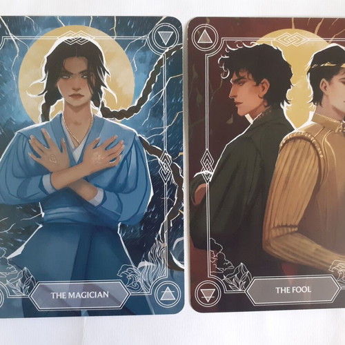 FairyLoot tarot card set like new, 7 cards