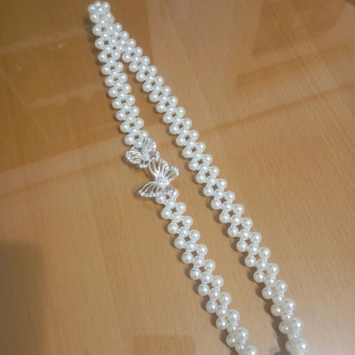 Elastic belt with pearls and metal butterflies, new, adjustable, white