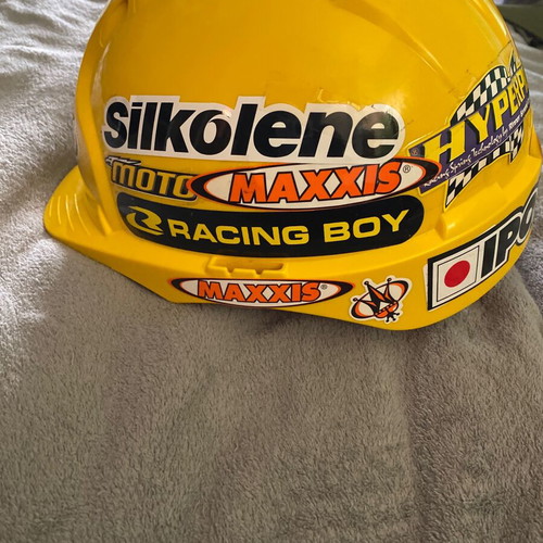Work helmet used with head adjuster