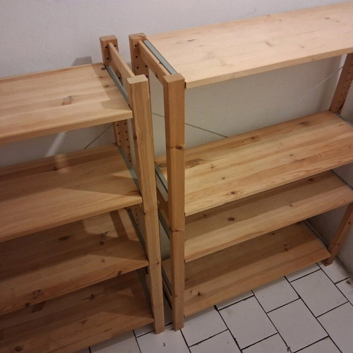 Adjustable bookcases like new