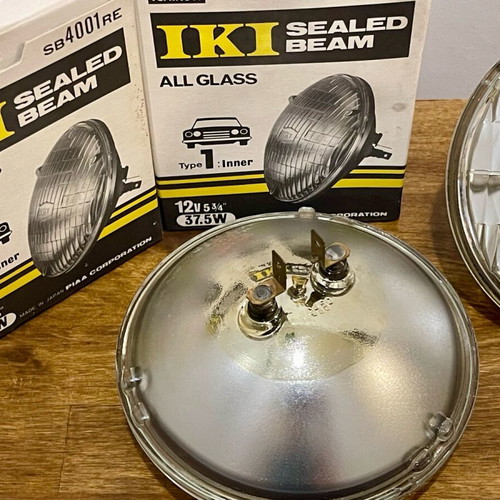 IKI SB4001RE Japan car headlights new, set of 2 pieces