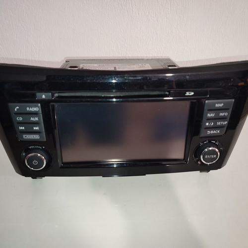 Nissan Qashqai - Xtrail GPS radio like new