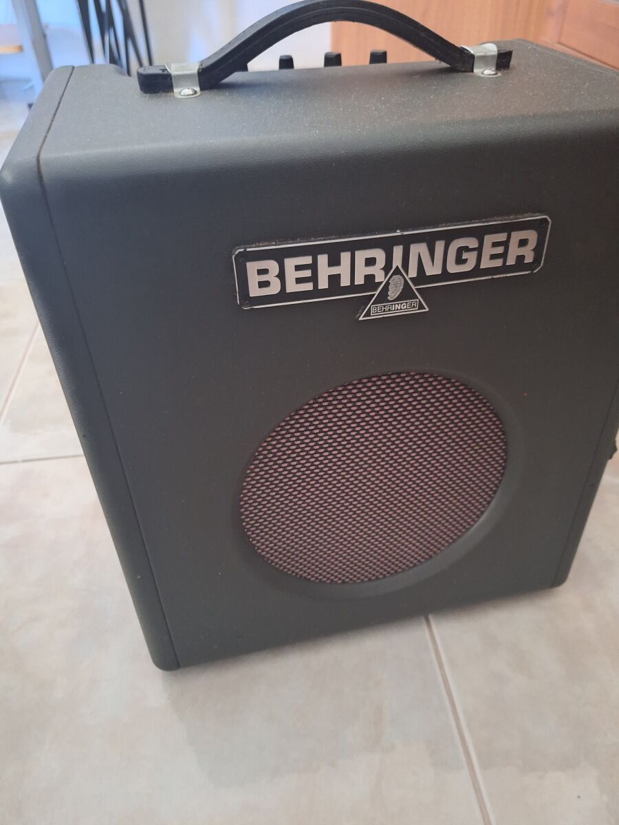 Behringer Thunderbird BX108 bass… - € 50,00 - Vendora.cy
