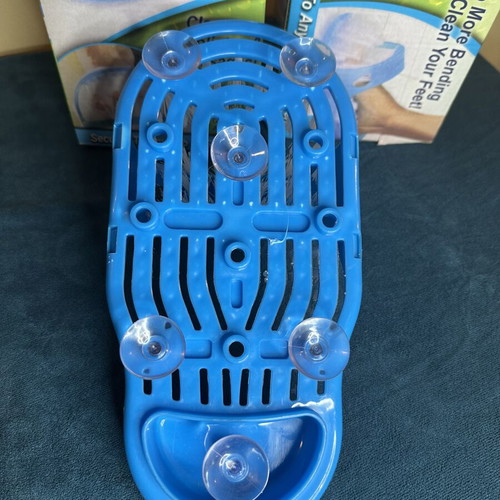Easy Feet Foot Cleaning and Massage Slipper new with pumice stone