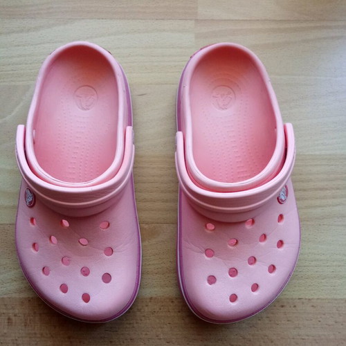 Crocs girls' slippers used, size 33-34