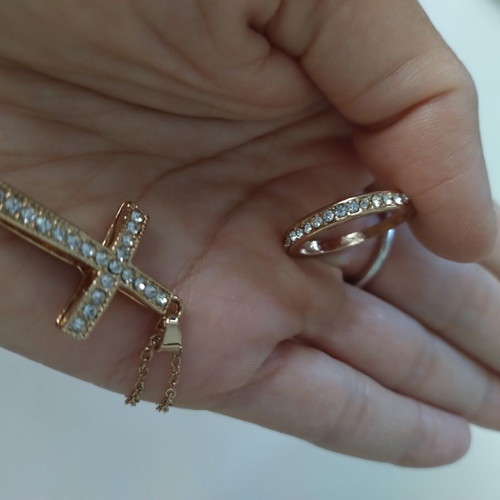 Cross ring and chain set new