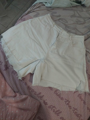White shorts one size like new