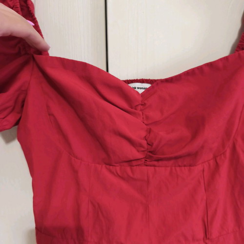Women's red mini dress Medium Pink Woman like new with neckline