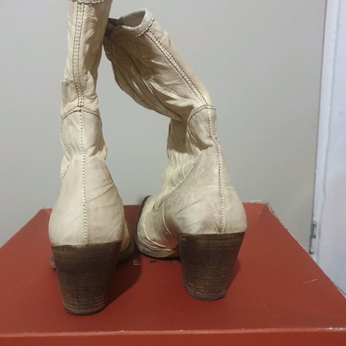 Shoe Bizz cowboy boots used, beige, size 38