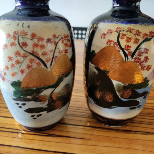 Set of 2 genuine handmade Japanese Satsuma vases like new