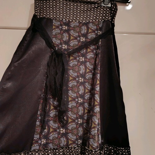Vintage midi skirt satin blend like new, size S