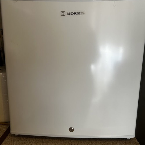 Morris Mini Bar 58lt white