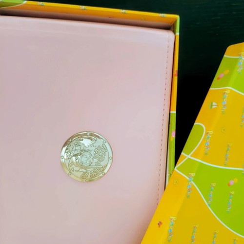 Photo album with pink leather cover 22×16 cm