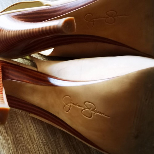 Jessica Simpson pumps like new, beige, 12 cm heel, size 36