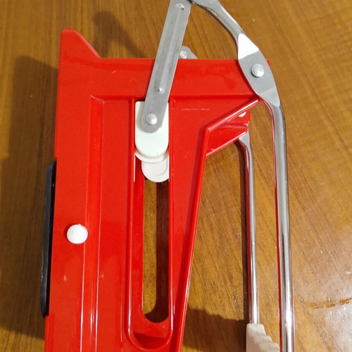 Manual potato and vegetable cutter like new