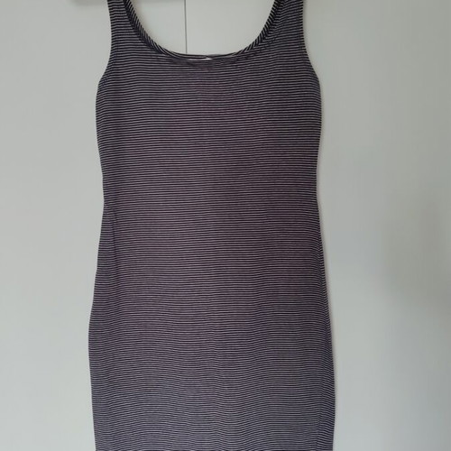 Pink Woman elastic dress size Large like new, white and blue