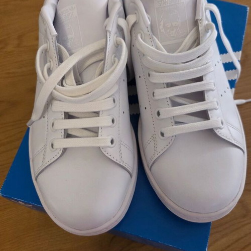 Adidas Stan Smith unisex white sneakers size 39-39.5