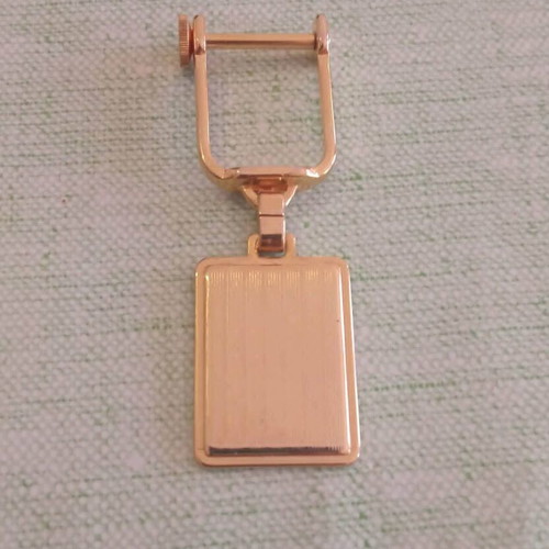 Vintage metal keychain with pink roses enamel 1980s like new