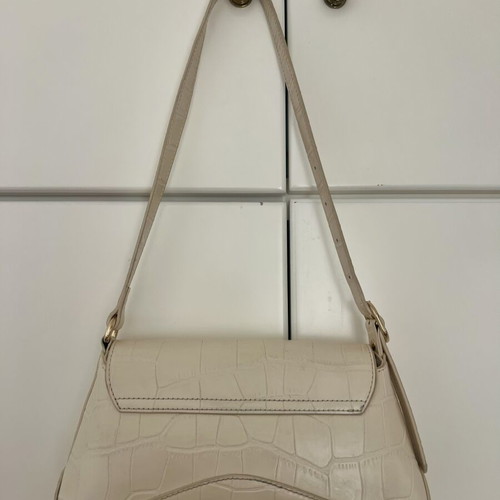 Axel shoulder bag in ivory with croco texture