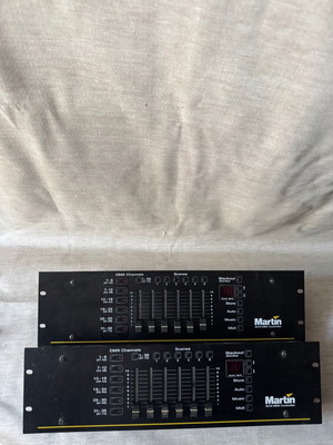 Martin 2518 DMX DJ Controller like new, set of 2