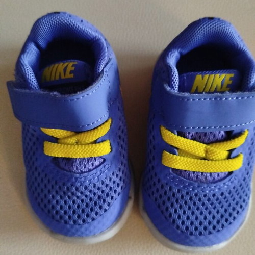 Nike baby sports shoe used, size 17
