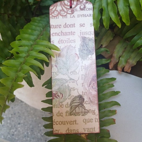 Handmade wooden bookmark MDF with vintage floral design and burgundy tassel