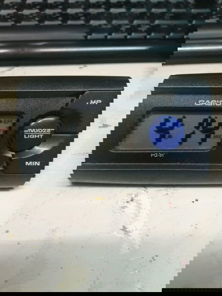CASIO. Επιτραπέζιο ρολόι ξυπνητήρι. διαφημιστικό από Ελληνικά πετρέλαια. μαζί με τις μπαταρίες του.