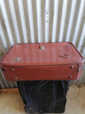 Vintage suitcase with zipper used, 60 x 40 x 16 cm