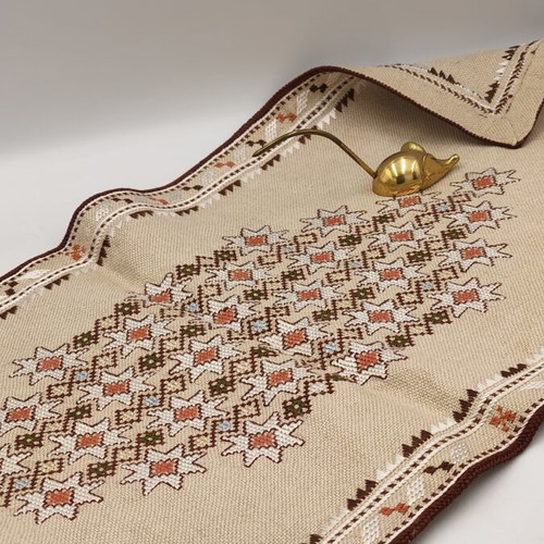 Vintage linen hand-embroidered tablecloth 70x32 cm