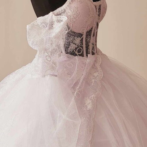 Wedding dress new, white color