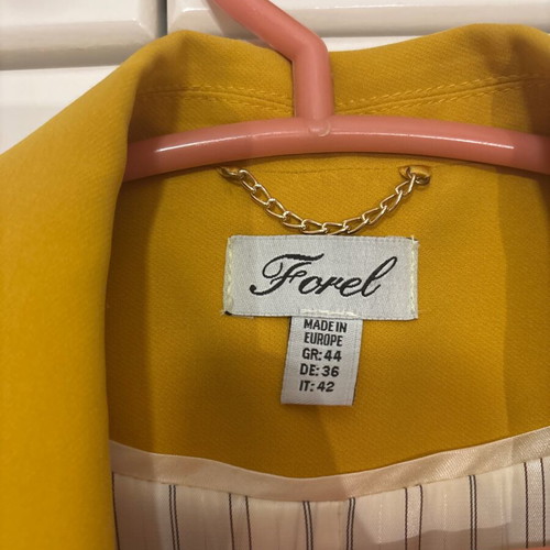 Forel jacket like new, yellow, 3/4 sleeve with pearls