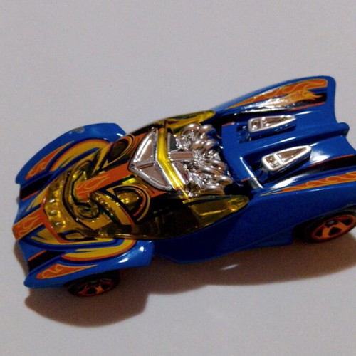 Hot Wheels Swoopy Do 2003 blue with flames, like new